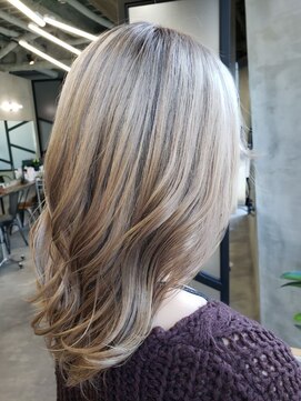 ラフランクリー(la frankly) ウールカール/シアベージュ/バングカラー/シースルーバング