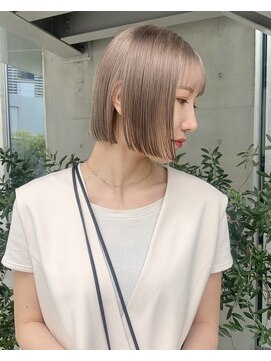 ローウェ 京都四条河原町(Louwe) ベージュ/ハイトーン/レイヤー/ボブ/韓国/髪質改善/四条河原町