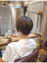 ヘアスペース リズム グリーン(Hair space Rizm green)&nbsp;束感の出しやすいまとまるショート 30代40代50代60代