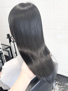 ココ 本八幡(KOKO) #黒髪#小顔#クラゲヘアー#オリーブグレー#ココアベージュ#美髪