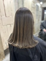 エース (ACE)&nbsp;ACE横浜　ニュアンス細ハイライト×大人グレージュ