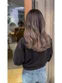 シルバーグレー系バレイヤージュ