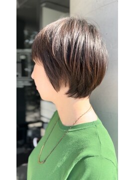 サーカス(circus) ショート/マッシュショート/耳かけショート