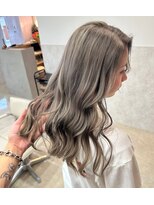 メゾン(Maison)&nbsp;グレージュ【ブリーチ/ダブルカラー/インナーカラー/髪質改善】