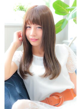 プロム(Prom) 笑顔が素敵なセミロング