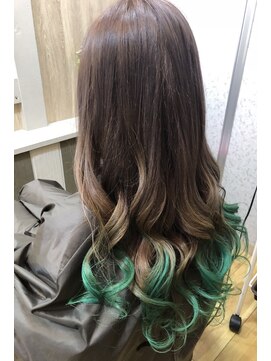 アクアライム(Aqua Lime) グレージュグラデーション