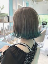ワクヘアー(WaKu hair)&nbsp;裾カラー☆重め切りっぱなしボブ/オリーブブルー