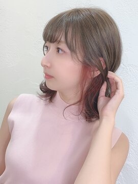 ヴィータ 田町(vi ta) 周りと差のつくおしゃれピンクイヤリングカラー