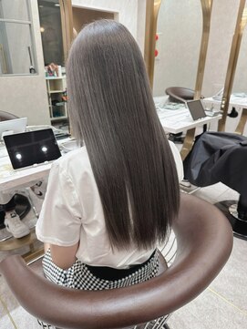 ロンド レア 天神大名店(Lond Le’a) ダブルカラーアッシュグレーケアブリーチハイトーン韓国