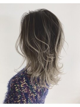 グロウ 恵比寿(grow) 筋感バレイヤージュ