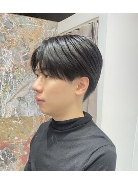 カルナ バイ エルモ(calna by ELMO) スーツ短髪ツーブロック束感モテる黒髪シークレットパーマ流行