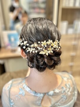 アヤナ バイ アヤラ(ayana by ayala) 【MICHIRU】シニョン ヘア