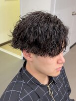 プルーブトウキョウ 渋谷(PROVE TOKYO)&nbsp;波巻きスパイラル刈り上げセンターパート