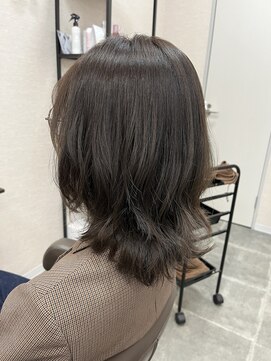 バセット バイ アルター 鎌取店(basset by aL-ter) グレージュ/艶感カラー/ミディアム