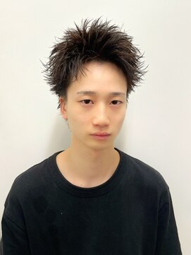 フィフス 天神大名(fifth) ラフな質感の無造作パーマ×スパイキーショートスタイル