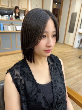 ネオリーブ クーロ(Neolive curro) 小顔タッセルボブ×縮毛矯正[酸性ストレート/横浜韓国]