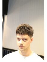 ツーエイチ 新宿(2H) 新宿/テクスチャークロップ/クロップ/フェード