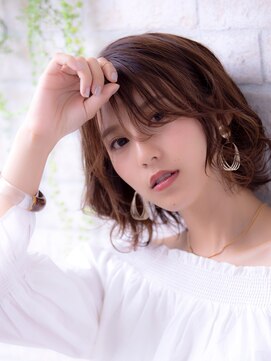 エルデ ナインズ ヘアー スタンド 川口店(elde 9's HAIR STAND) インナーグレージュorピンクベージュの薄めバングのマチルダボブ