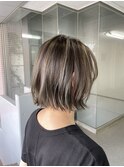 大人ハイライト×切りっぱなしボブ