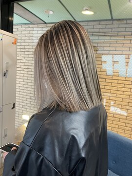 ラフ(LAFF) #黒髪#ボブルフ#ネビージュ#小顔#ワンレン