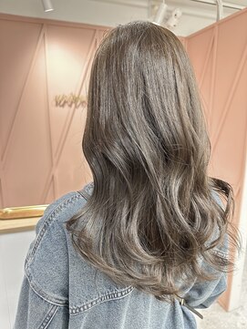 ユニバーストーキョー 池袋東口店(universe tokyo) オリーブグレージュ【池袋】