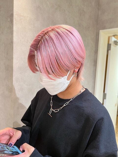 ホワイトピンク/ピンクカラー/ピンクブラウン美髪ベリーショート