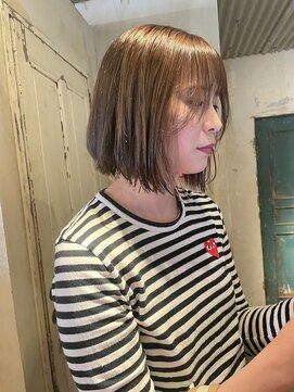 髪質改善と縮毛矯正の専門店 サンティエ(scintiller) 切りっぱなしボブ ベージュカラー