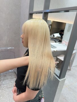 ロンド レア 天神大名店(Lond Le’a) レイヤーカット/デザインカラー/ウェットヘア/オリーブベージュ