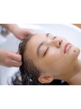 頭皮の血行を促進し、健康的な艶髪に導く◇心も頭皮もリフレッシュして様々なお悩みを解決◎