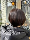 ショートボブ