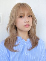 イル 大阪淀屋橋(i'll)&nbsp;ミルクティーベージュ波巻きレイヤースタイル