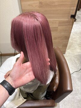 ブランシェ JR勝川駅前店 ピンクカラー