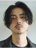 渋谷大人ゆるめシャドウパーマメンズカットセンターパート30代