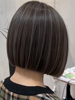 ヨロ 上野(YOLO)&nbsp;ハイライトカラーミルクティーベージュケアブリーチダブルカラー