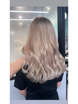 ラピス 名古屋 栄店(Lapis) バレイヤージュカラー/ダブルカラー/デザインカラー/レイヤー