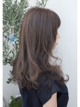 モカ ヘアーデザイン(moca HAIR DESIGN) 細かくハイライトを入れたグレージュ