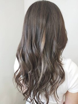 ビーヘアー(BE hair) プルエクステでインナー×メッシュ