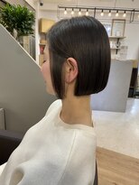 ジエクト ヴィシア(The Ect VIXIA)&nbsp;縮毛矯正×ミニボブ×前下がりボブ×梅雨対策×耳掛け