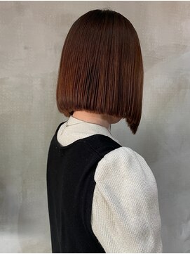 オリ('Oli) ぱつんと切りっぱなしbob