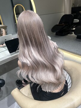 ロンドメリア 天神大名店(Lond Melia) デザインカラー/レイヤーカット/ウェットヘア/オリーブベージュ