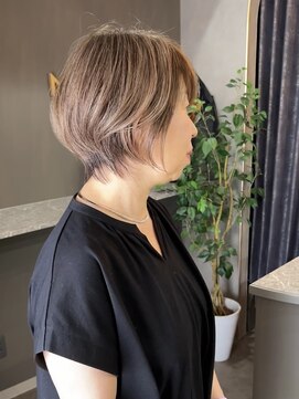 ミルシェ(MILSHE) 脱白髪染めショート