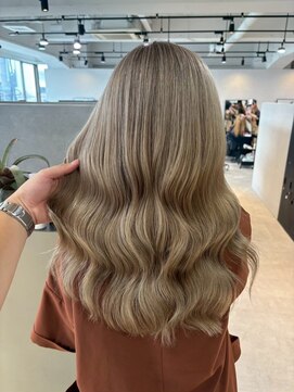 メリー オオサカ(Merly Osaka) ダブルカラー/似合わせカット