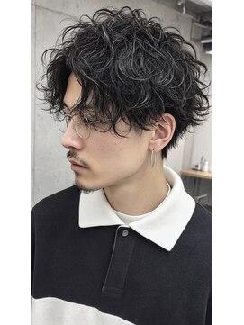 ノイエ 原宿 北参道(NoIE) フェザーパーマシャドウパーマダークブラウンニュアンスパーマ