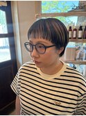 オン眉マッシュショート