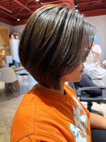 ナチュラル ヘアーデザイニング(Natural hair designing)&nbsp;丸みひし形ショートで叶う上品小顔シルエット/フェイスレイヤー