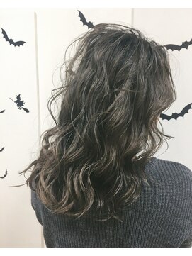 ヘアメイク アリープ(HAIR MAKE ALEAP) カーキーアッシュ[ダークグレージュ/オルチャンへア/ソバージュ]