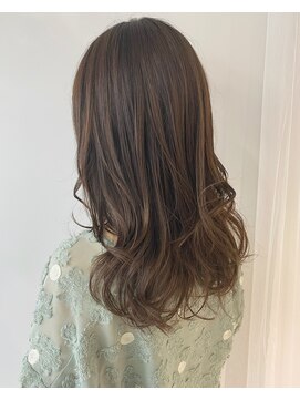 ユルフ(yulf) 赤味消し♪くすみ”カーキベージュ”[津市/津駅/久居/久居駅]