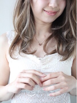 リブ(Live) HOGO水ハイ透明感カラー☆セピアグレージュ巻き髪3(久米川)