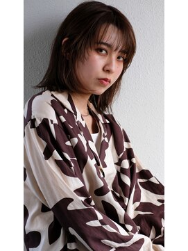 スリー スタンド(THREE STAND) ２０代３０代４０代５０代小顔ミディアム外ハネボブアッシュ