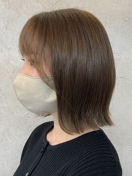 ビスクヘアデザイン(bisq hair design) ボブ　ミルクティーベージュ　艶髪　髪質改善カラー　ショート